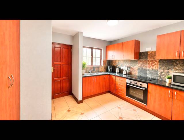 3 BEDROOM TOWNHOUSE FOR SALE IN ANNADALE